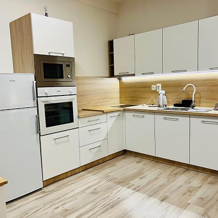 Apartman Liptov Np9 Liptovský Mikuláš Extérieur photo