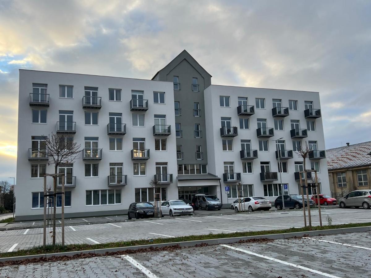 Apartman Liptov Np9 Liptovský Mikuláš Extérieur photo